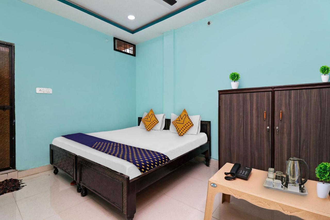 Spot On 37040 Hotel Ayushman Palace Bilaspur  Exterior photo